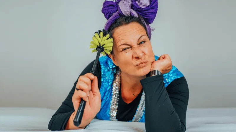 Veranstaltungsmotiv: Ines Procter - Bäsd off "Närrische Putzfraa"